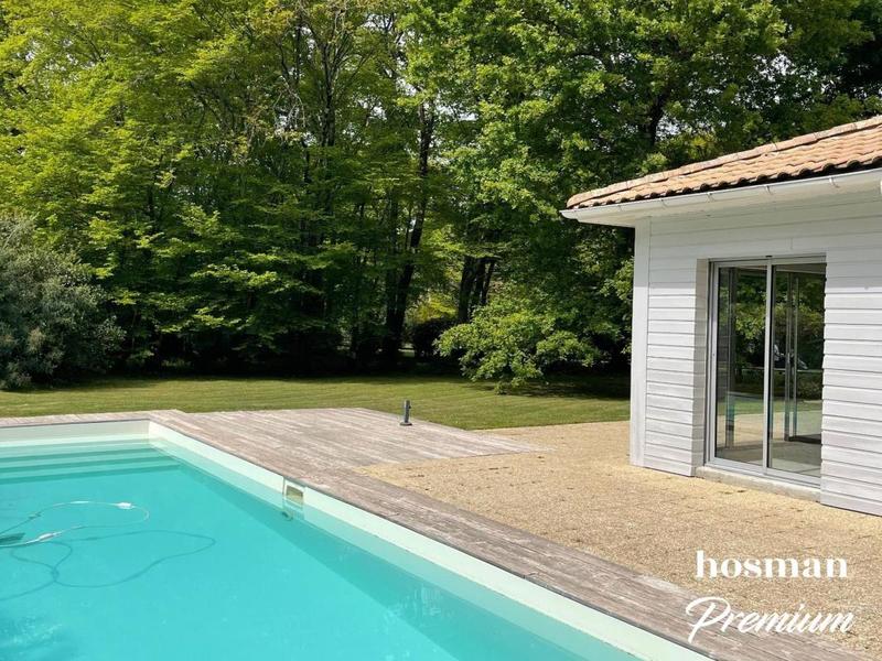 Maison - 180 m² - 6 pièces