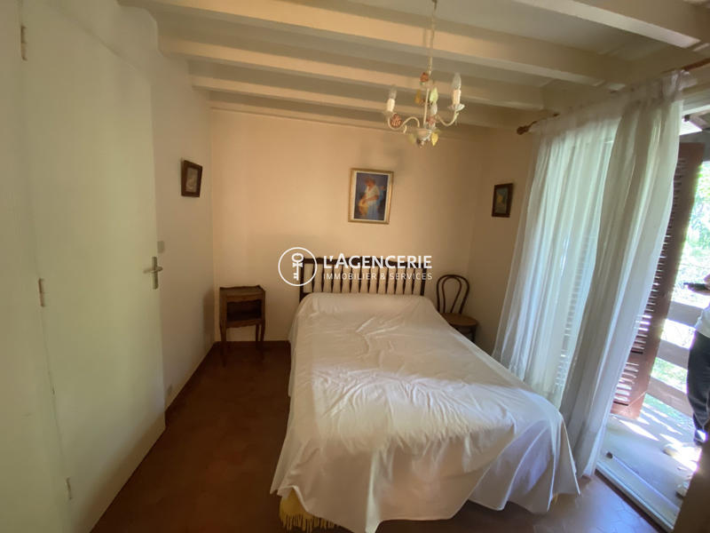 Villa - 90 m² - 5 pièces