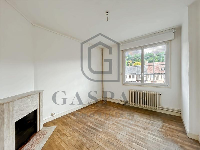 Maison - 99 m² - 5 pièces