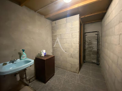 Local d'activité / Entrepôt - 168 m² - 2 pièces