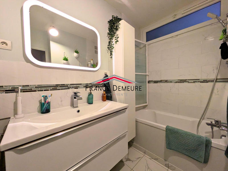 Appartement - 62 m² - 3 pièces