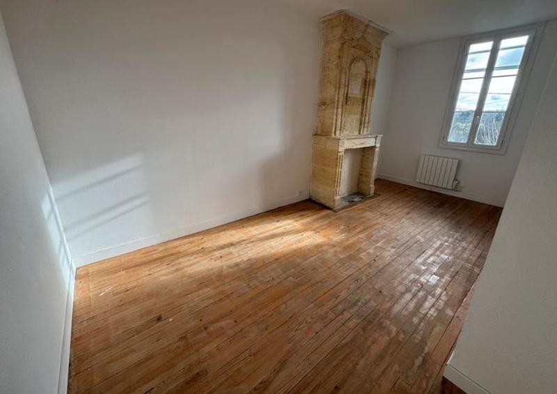 Appartement - 80 m² - 3 pièces
