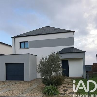 Maison - 94 m² - 4 pièces