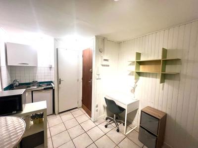 Studio - 13 m² - 1 pièce