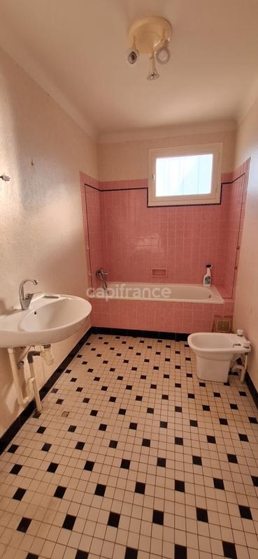 Maison - 80 m² - 4 pièces