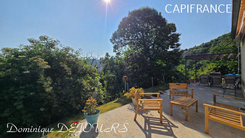 Maison - 120 m² - 5 pièces