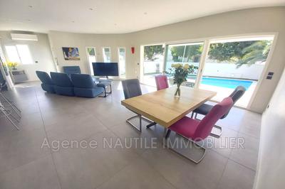 Villa - 150 m² - 5 pièces