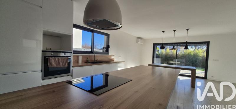 Maison - 110 m² - 4 pièces