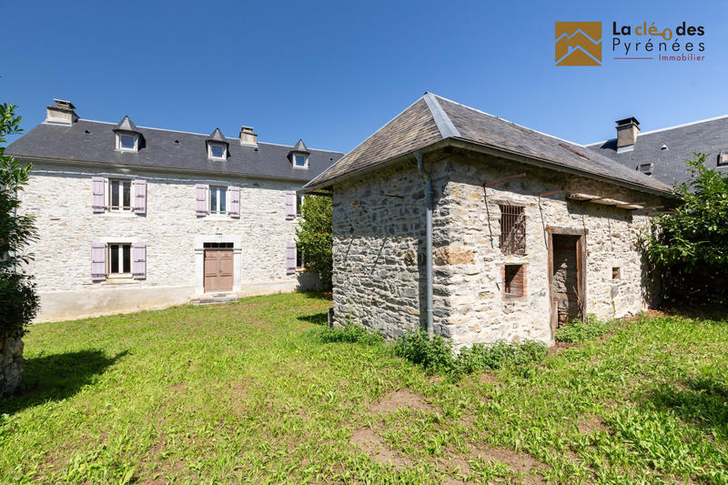 Maison traditionnelle - 190 m² - 5 pièces