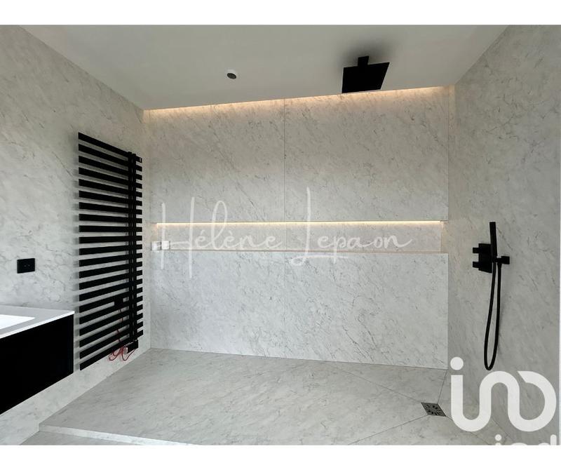 Maison de maîtres - 234 m² - 8 pièces