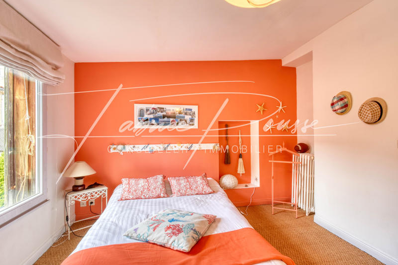 Maison - 203 m² - 7 pièces