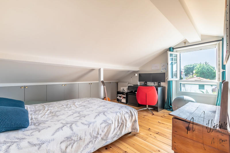 Maison - 171 m² - 7 pièces