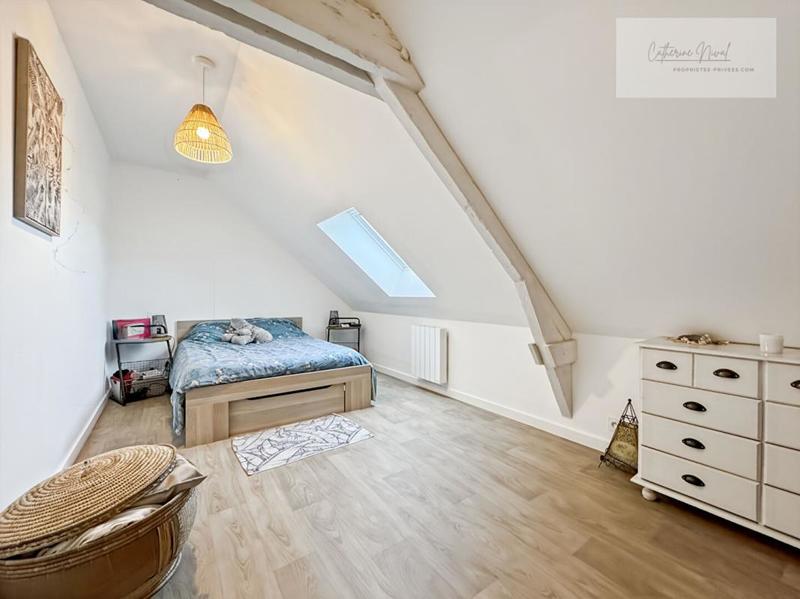 Maison - 260 m² - 11 pièces