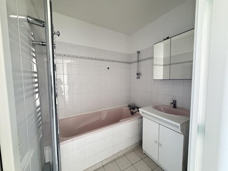 Appartement - 75 m² - 3 pièces