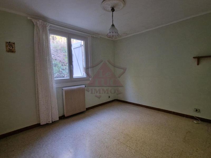 Maison - 320 m² - 9 pièces