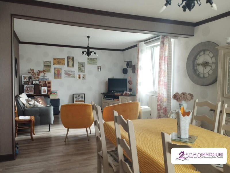 Maison ancienne - 216 m² - 12 pièces