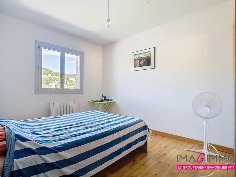 Villa - 164 m² - 10 pièces