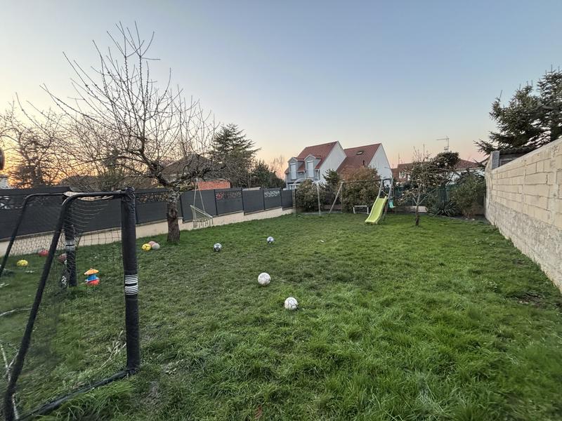 Maison traditionnelle - 135 m² - 6 pièces