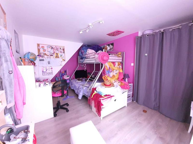 Maison - 230 m² - 7 pièces