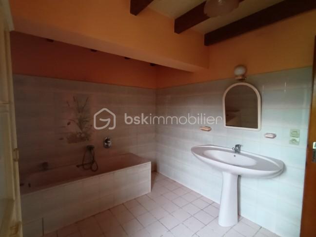 Corps de ferme - 379 m² - 14 pièces