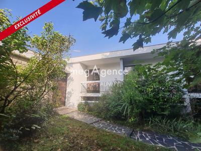 Maison d'architecte - 162 m² - 9 pièces