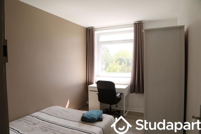 Chambre - 12 m² - 1 pièce