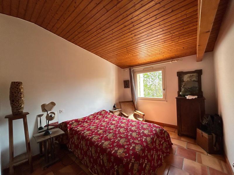 Maison - 182 m² - 10 pièces