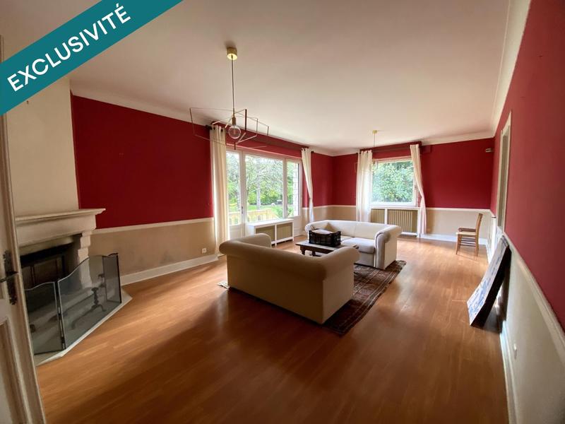 Maison - 300 m² - 10 pièces