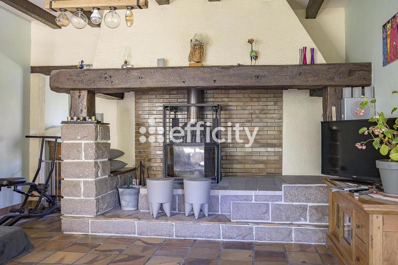 Demeure - 210 m² - 6 pièces