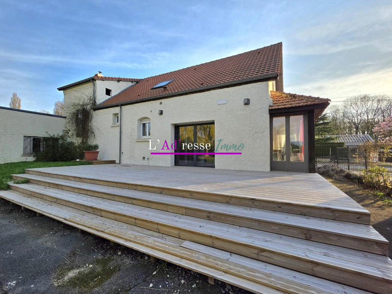 Maison - 169 m² - 8 pièces