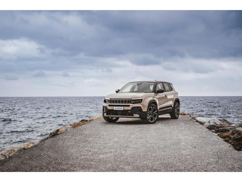 Jeep Avenger Summit 1.2 Hybrid 110 Dcs6 Pk Cuir Premium Toit Ouvrant