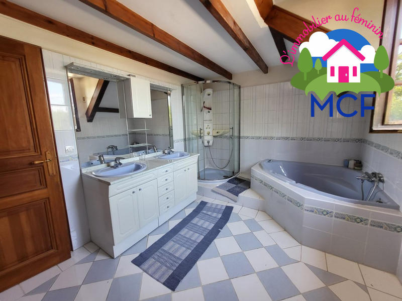 Maison ancienne - 183 m² - 7 pièces