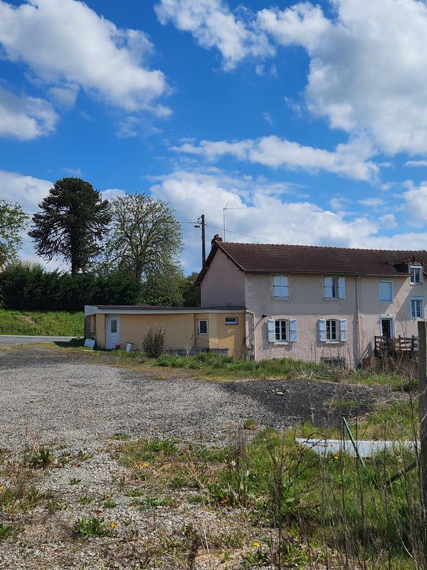 Maison - 163 m² - 9 pièces