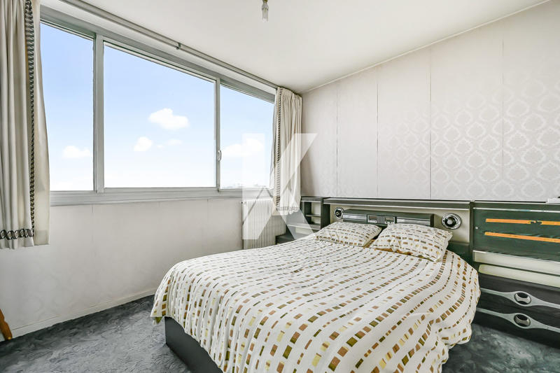 Appartement - 93 m² - 5 pièces