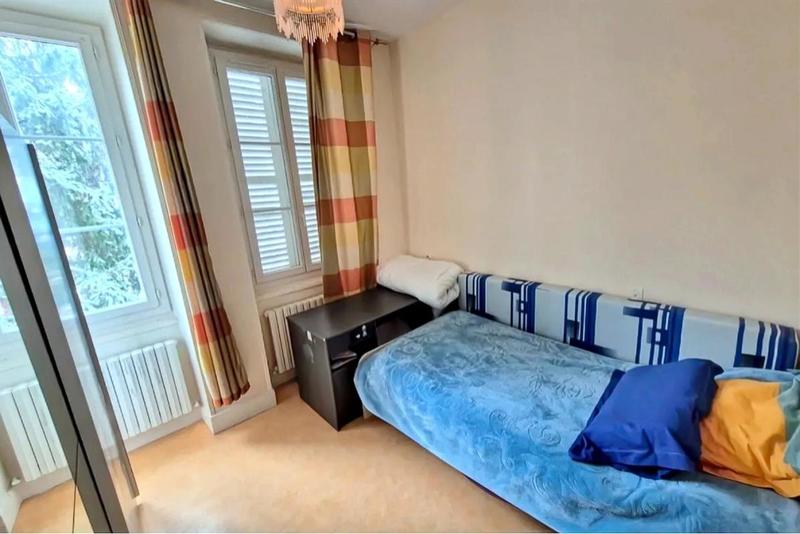 Maison - 300 m² - 7 pièces