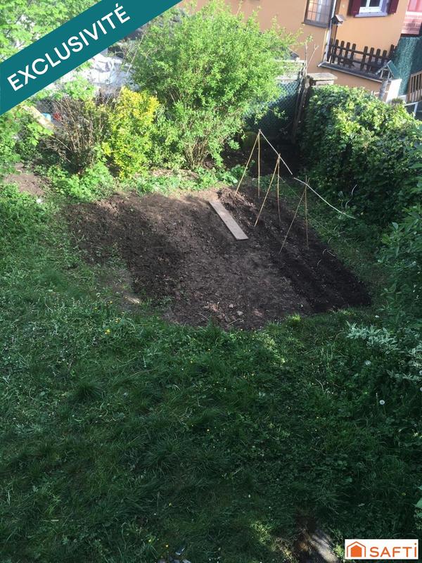 Maison - 240 m² - 9 pièces