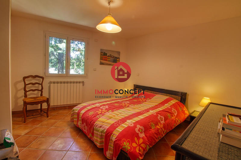 Villa - 250 m² - 8 pièces