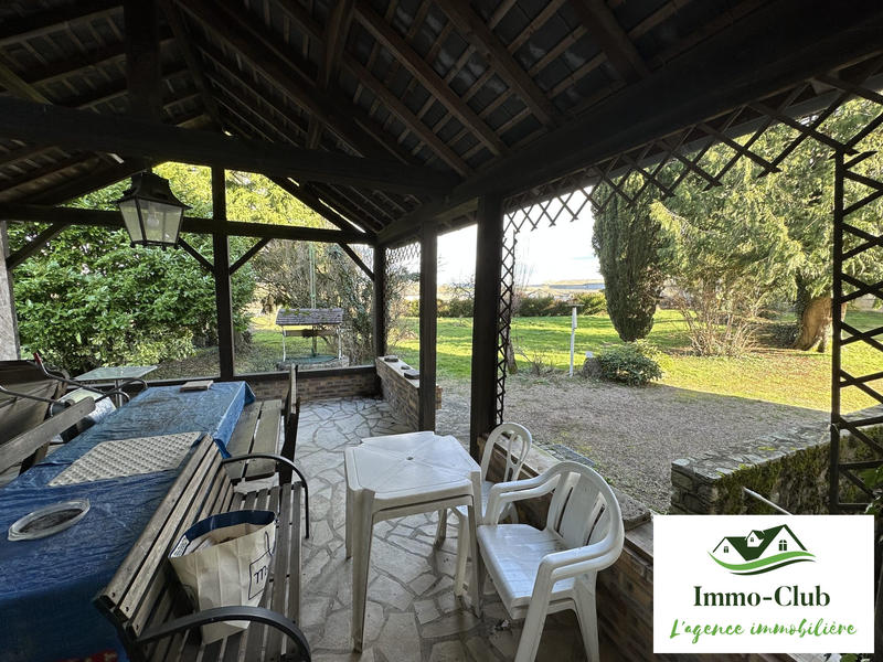 Maison - 185 m² - 6 pièces