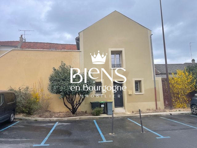 Maison ancienne - 248 m² - 10 pièces