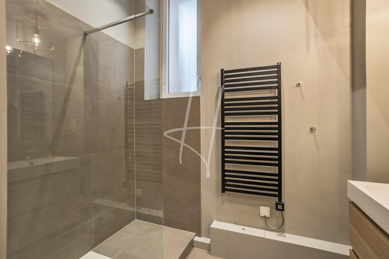 Appartement - 123 m² - 5 pièces