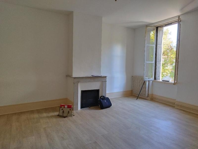 Maison de ville - 220 m² - 6 pièces