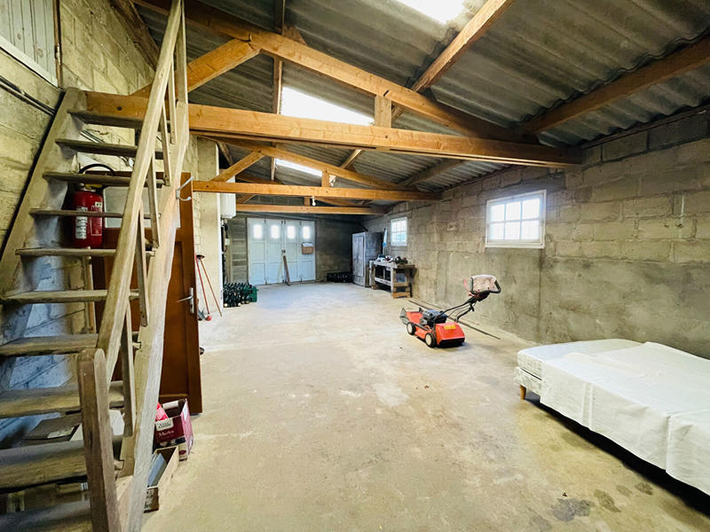 Maison - 169 m² - 7 pièces