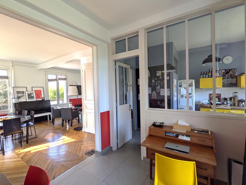 Maison - 205 m² - 9 pièces