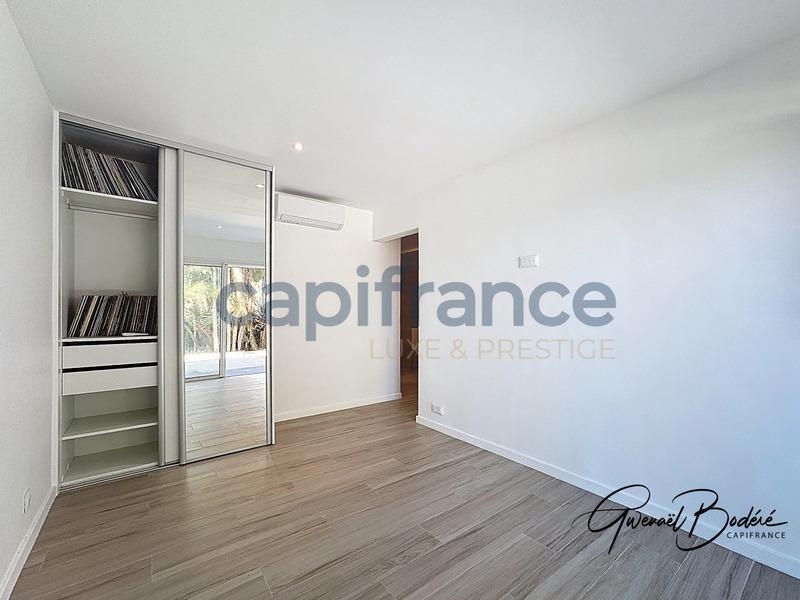 Villa - 226 m² - 6 pièces