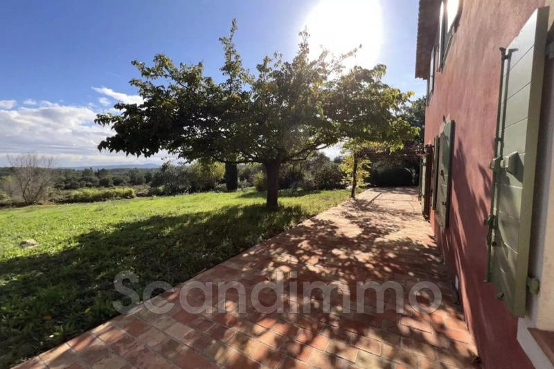 Villa - 195 m² - 7 pièces