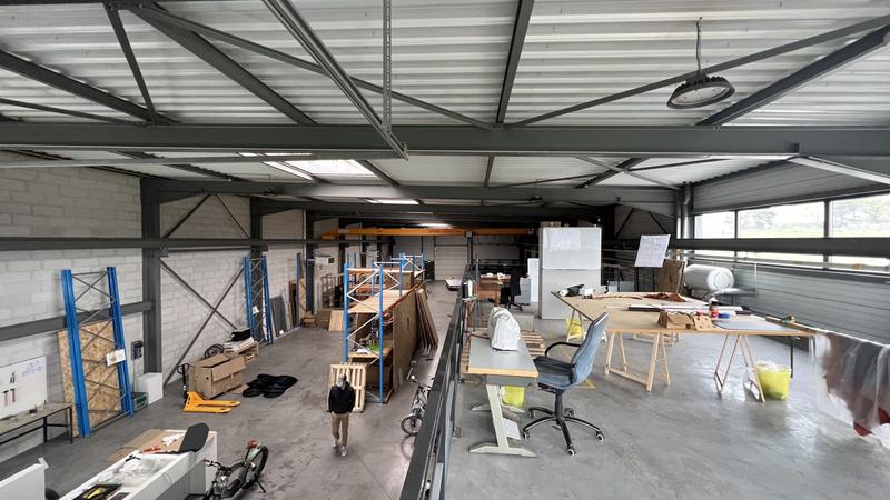 Local d'activités - 726 m²