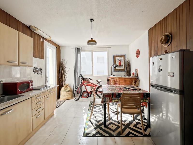 Appartement - 77 m² - 3 pièces