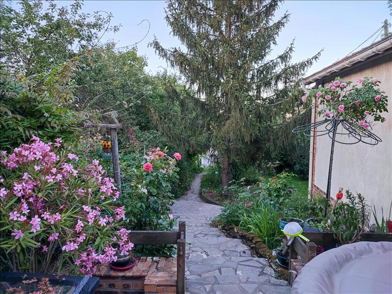 Maison - 80 m² - 4 pièces