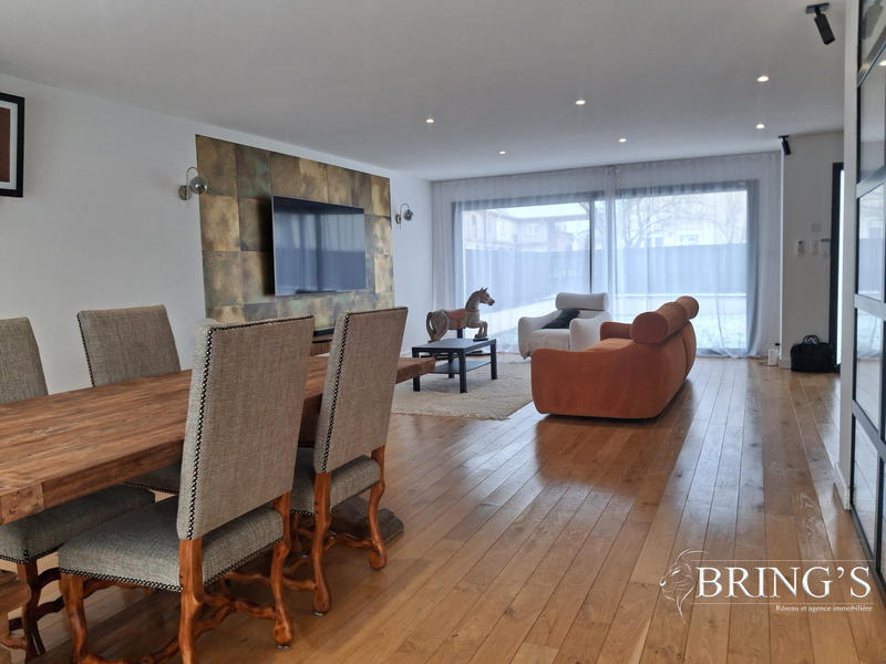 Maison - 170 m² - 6 pièces