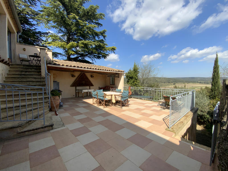 Maison - 205 m² - 6 pièces